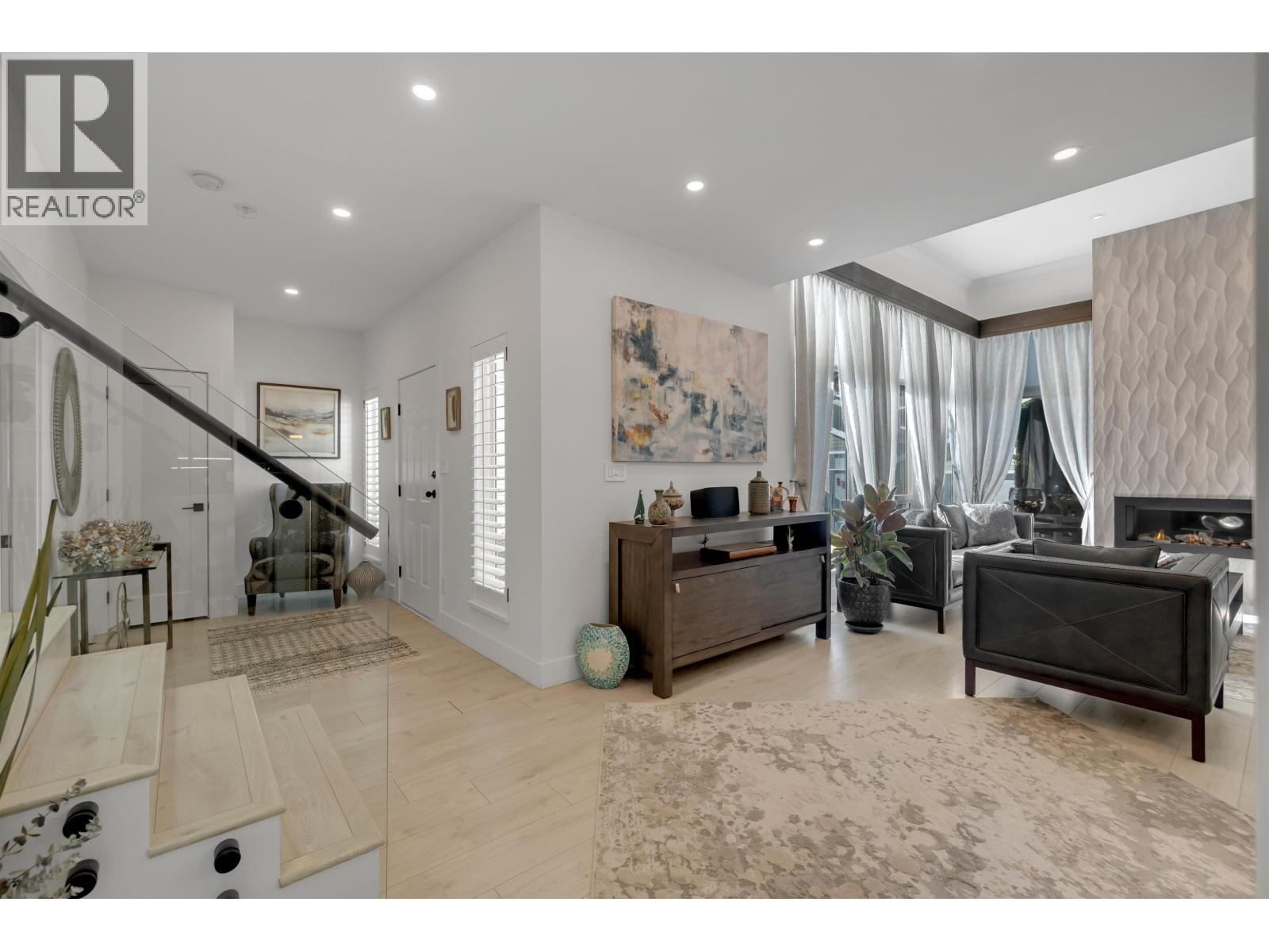 1273 3RD STREET