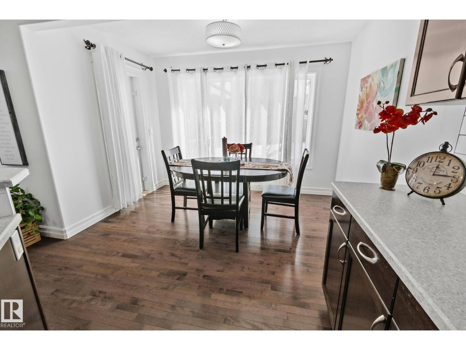 1115 61 ST SW