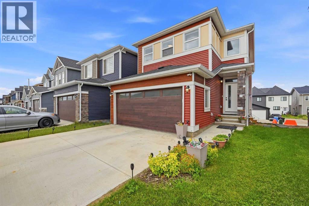 241 Homestead Crescent NE