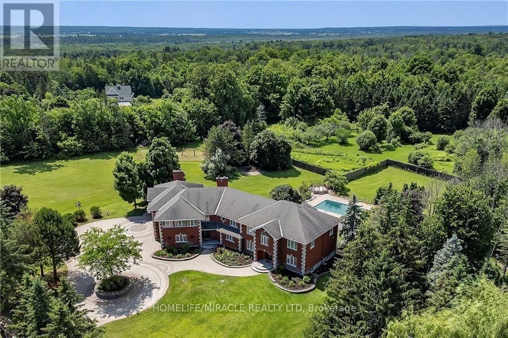 141 KERRY HILL CRESCENT