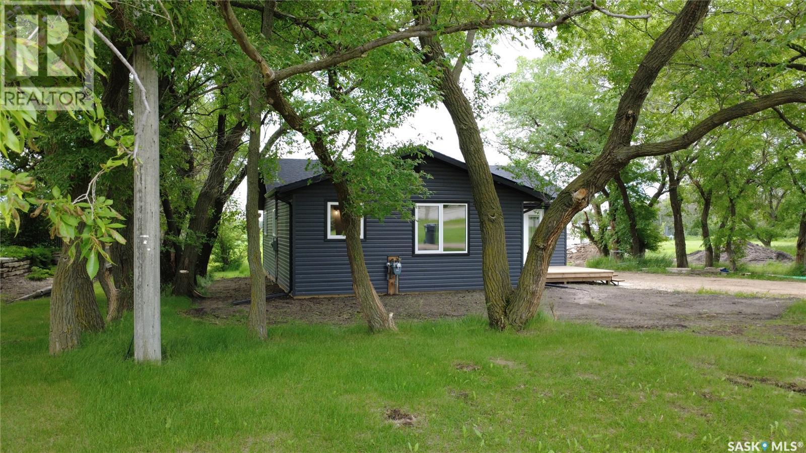 324 Penner STREET