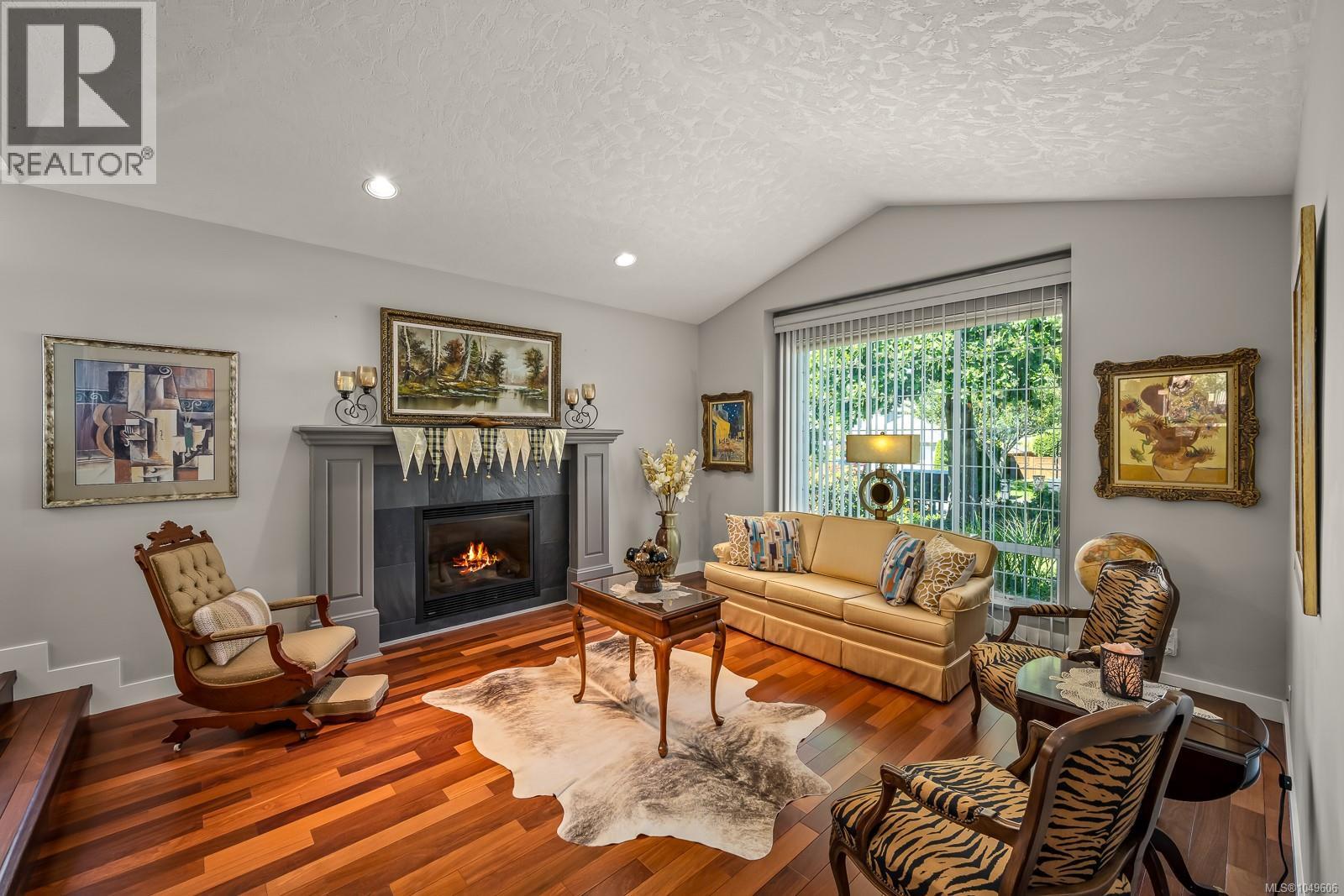 920 Eastwicke Cres
