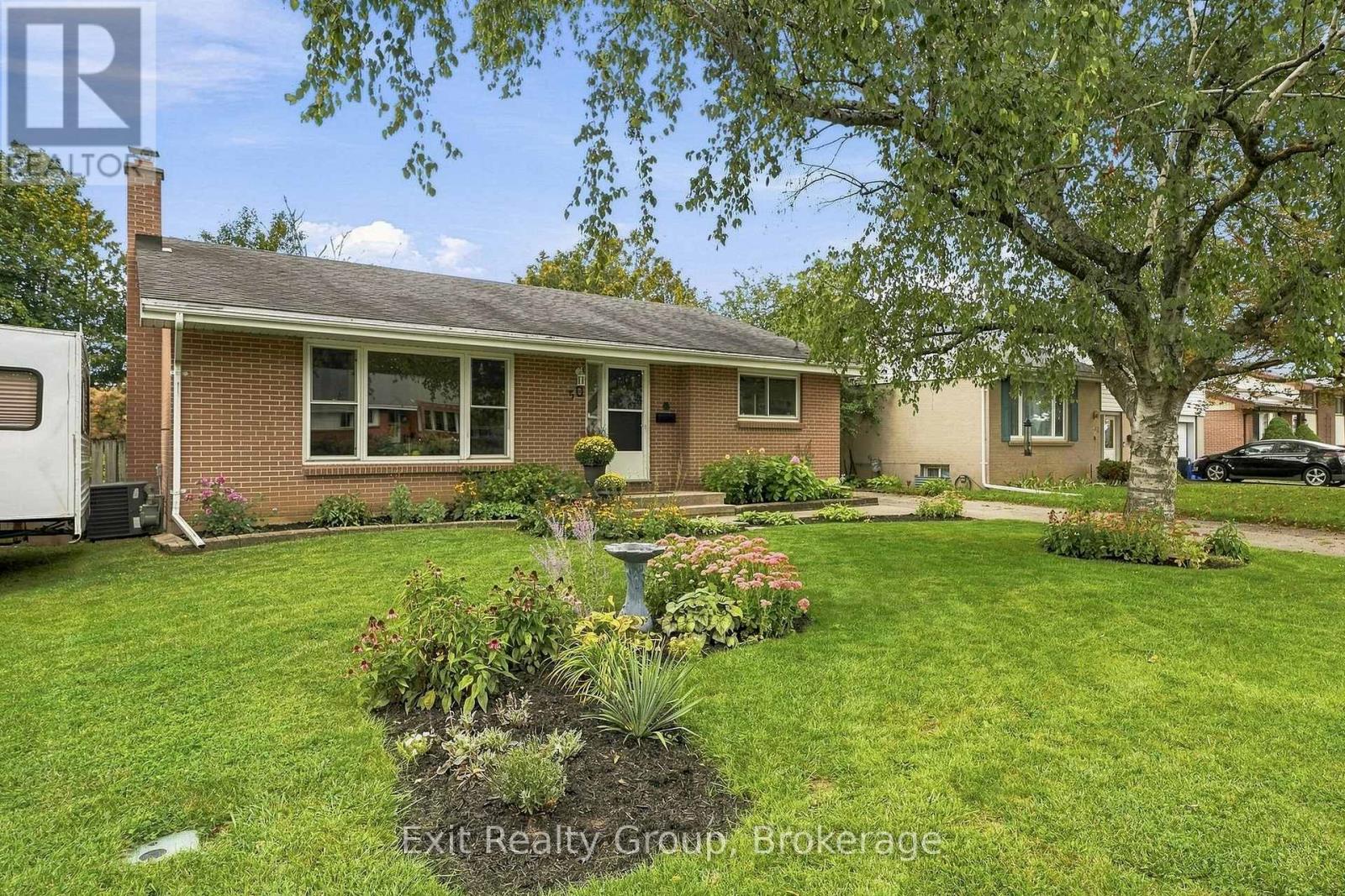 50 LAMBERT DRIVE - Photo 3