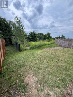 27 Deerfield Lane, Hamilton (Ancaster), ON 5