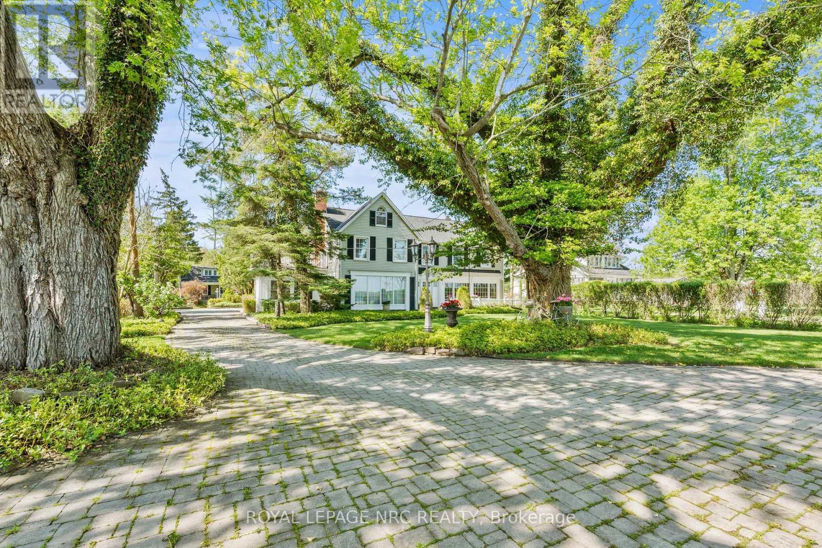 3689 NIAGARA BOULEVARD