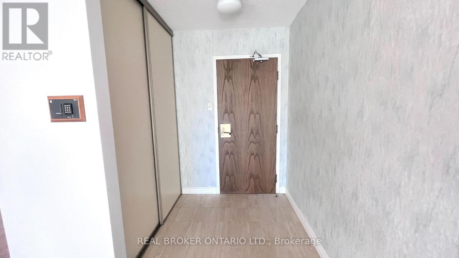 509 - 333 CLARK AVENUE W