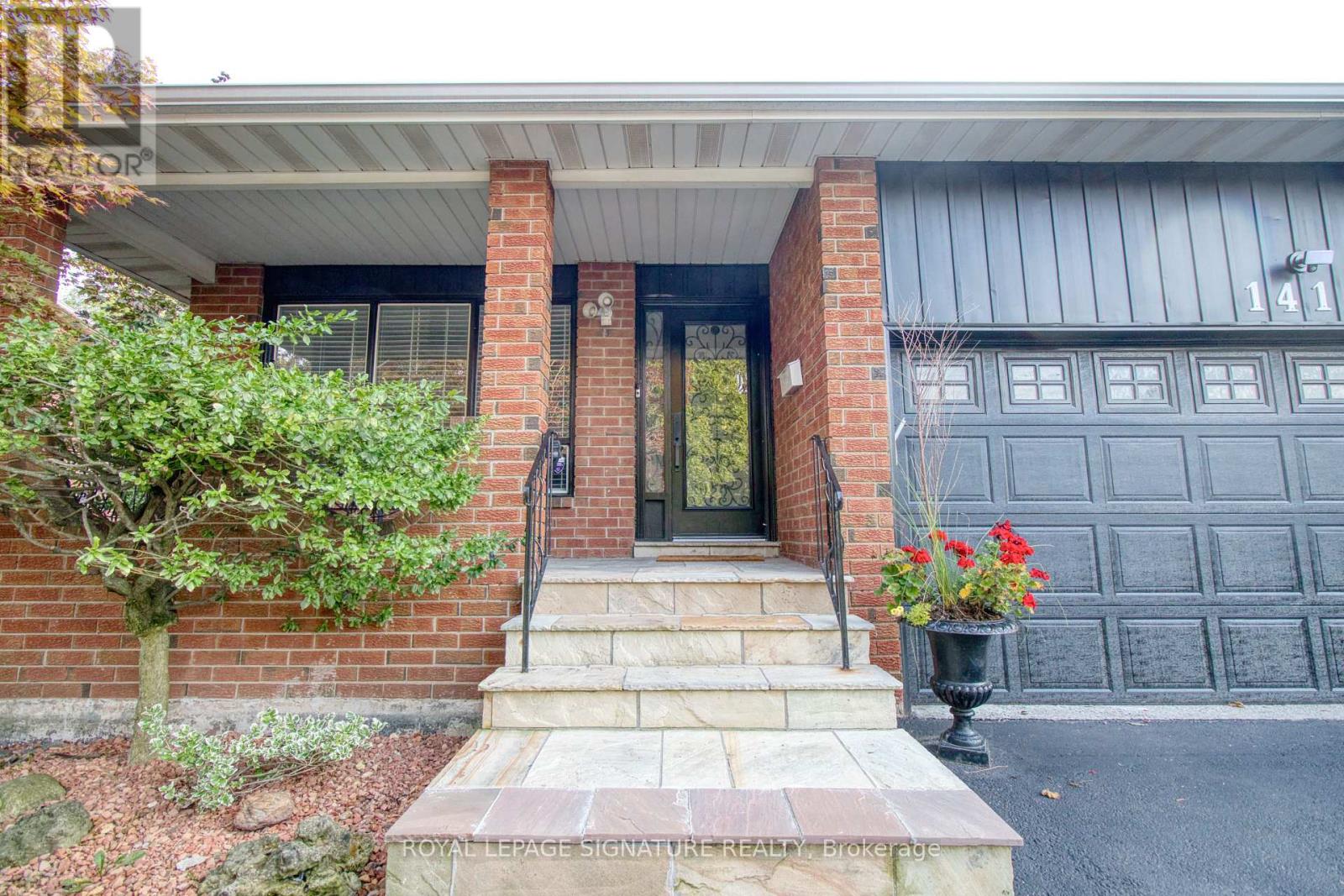 1414 HARMSWORTH SQUARE