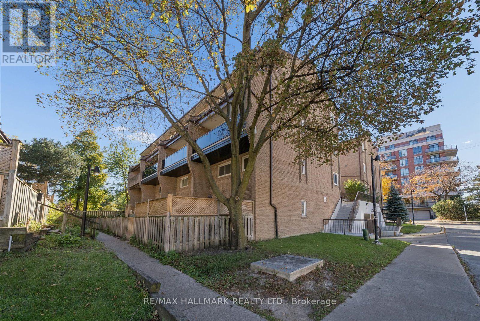 9 - 91 MUIR DRIVE