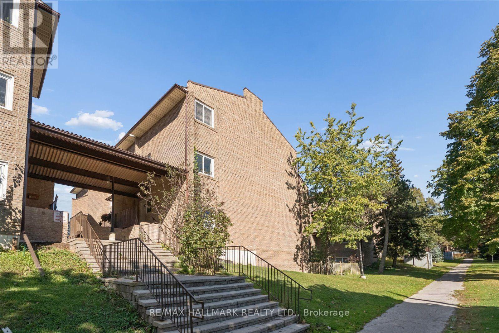 9 - 91 MUIR DRIVE