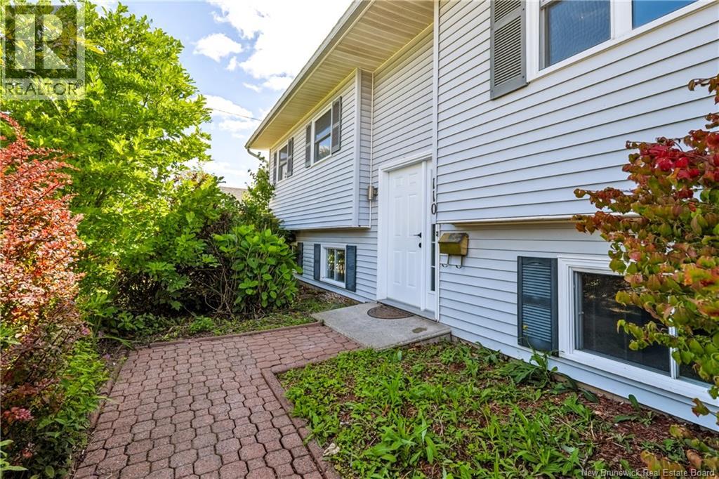 110 Chandler Drive - Photo 2