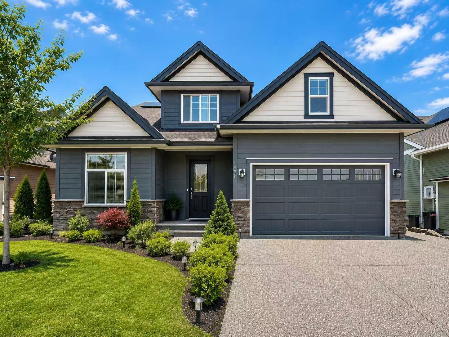 1945 PEREGRINE PLACE, Mt Woodside