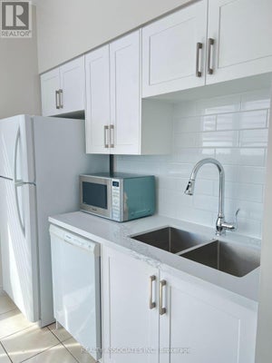 Lph17 - 2627 Mccowan Rd, Toronto (Agincourt North), ON 4
