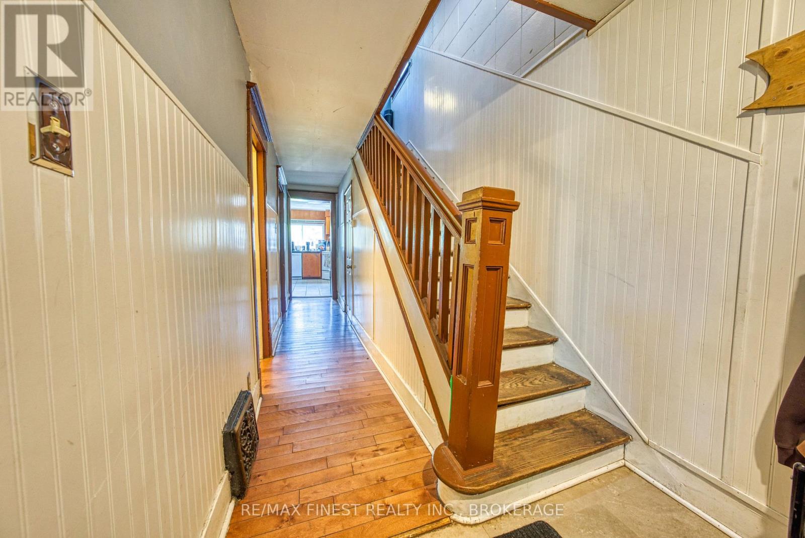216 ALFRED STREET
