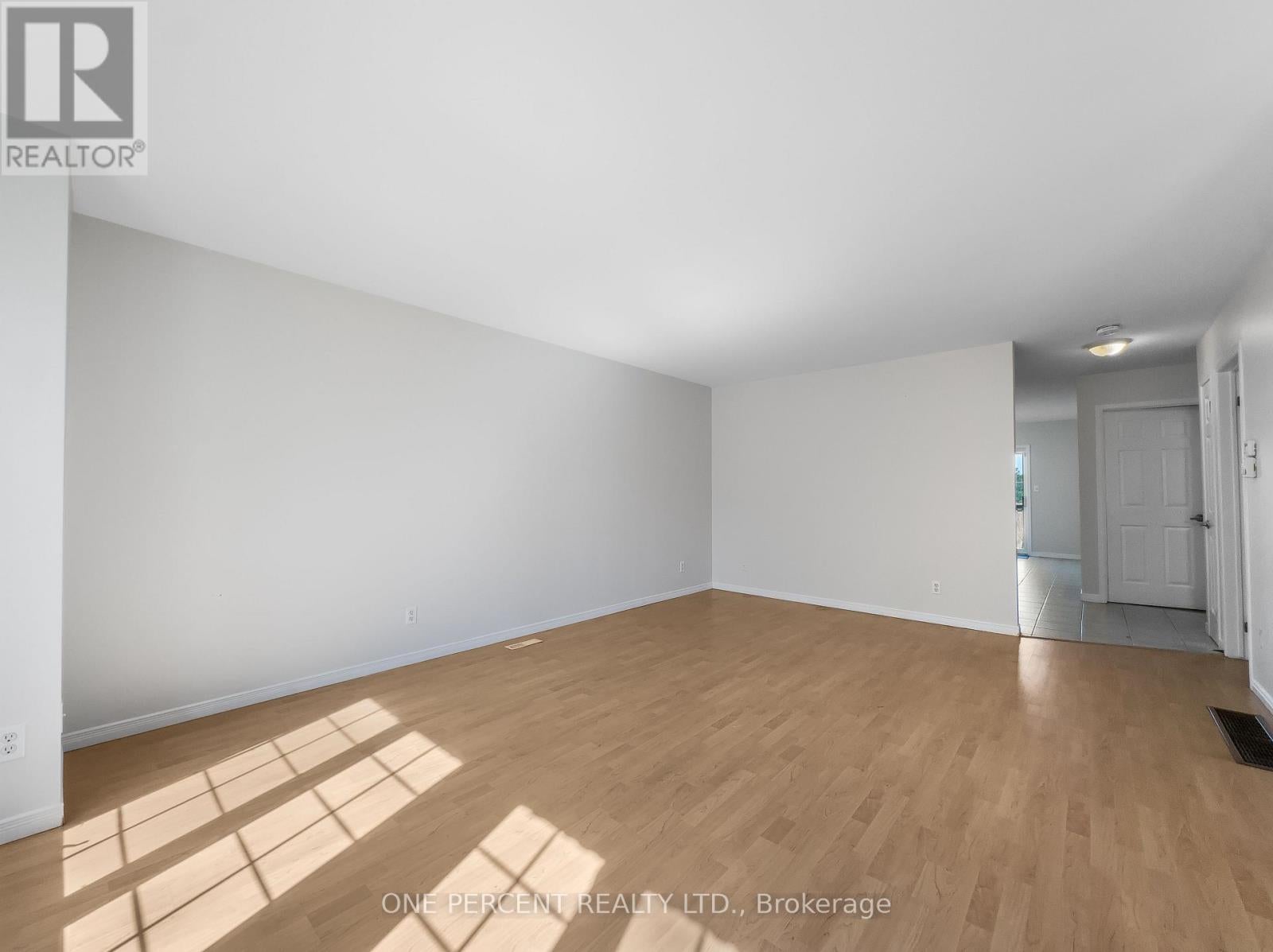 27 FARADAY GARDENS