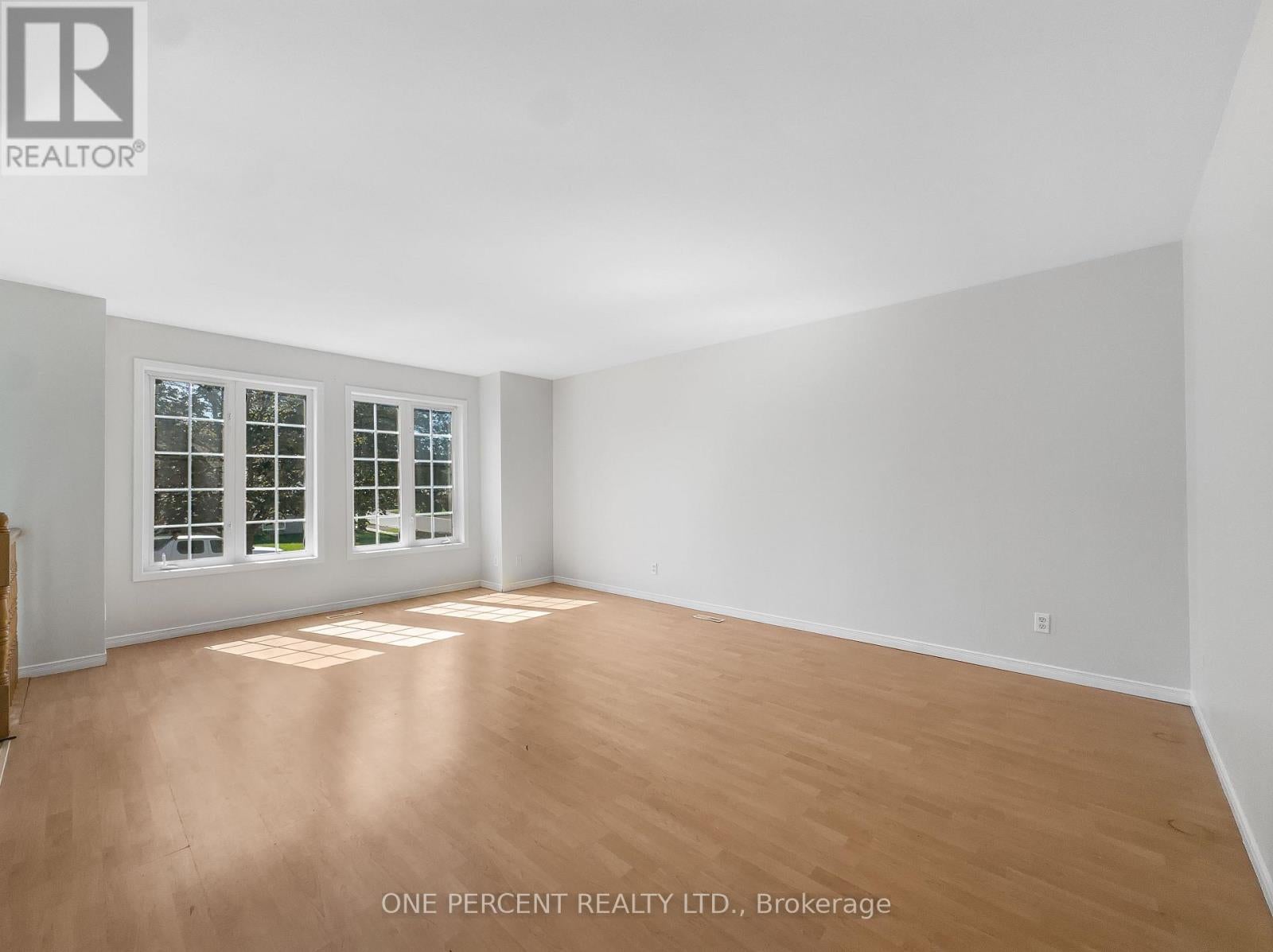 27 FARADAY GARDENS