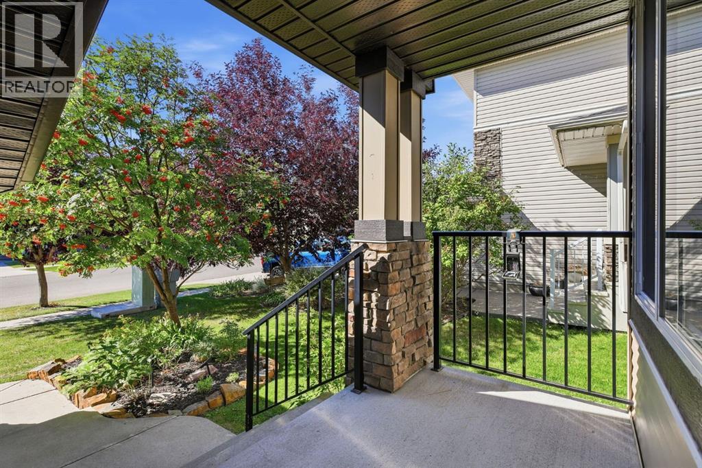 112 Drake Landing Common
