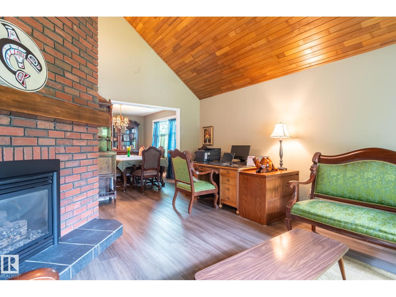 14514 101 AV NW