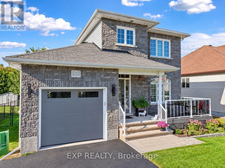 Photo 1 of 48 — 20 DUNE STREET, Russell, ON K0A 2M0
