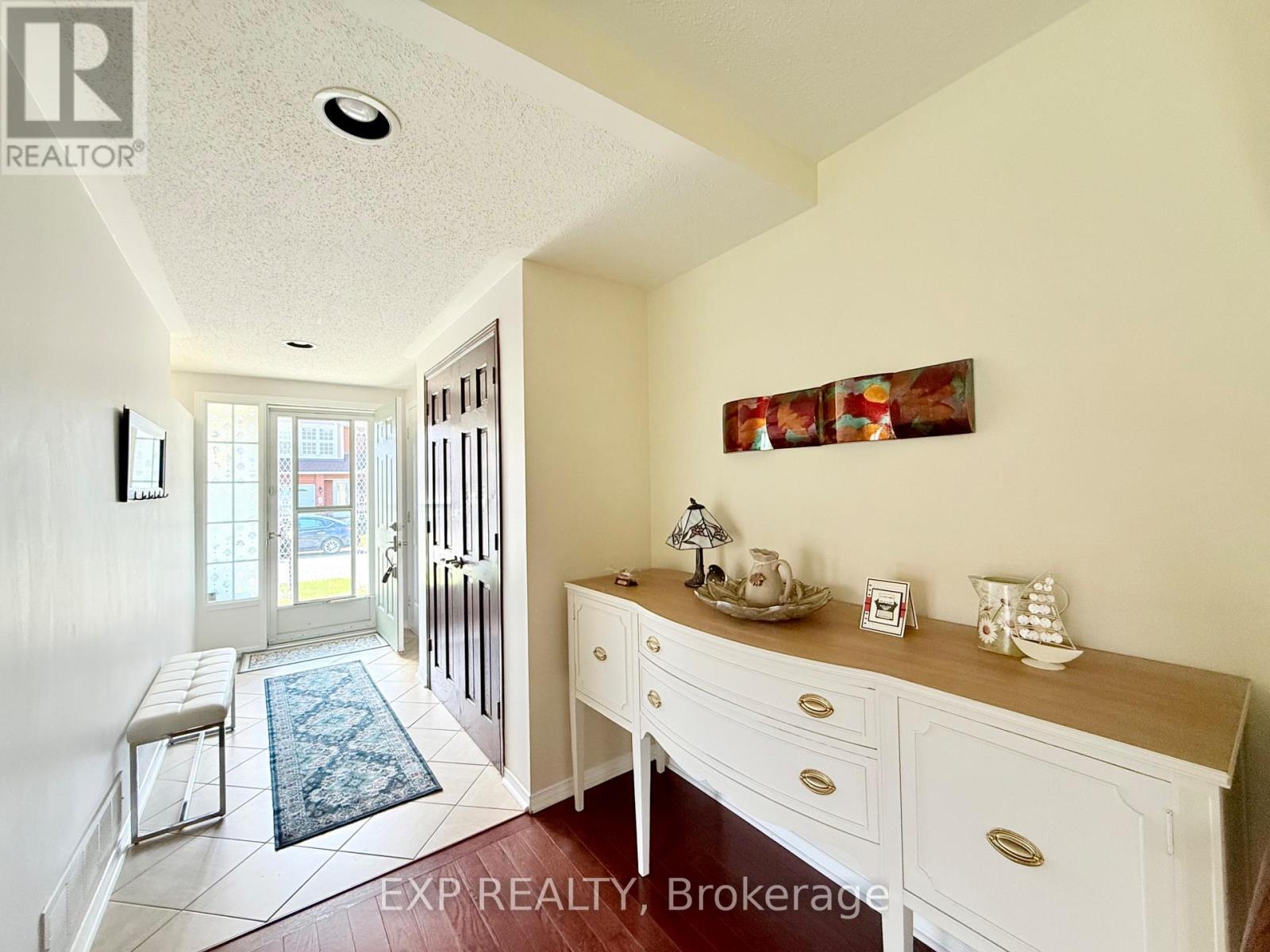 42 SETTLER'S RIDGE WAY