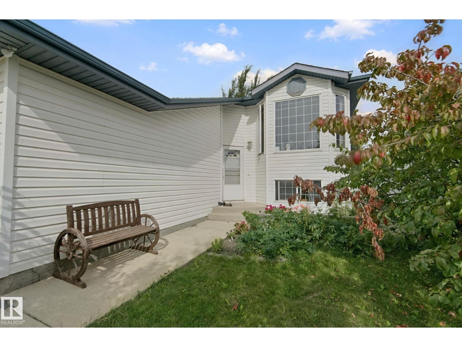 29 HIGHLAND CR