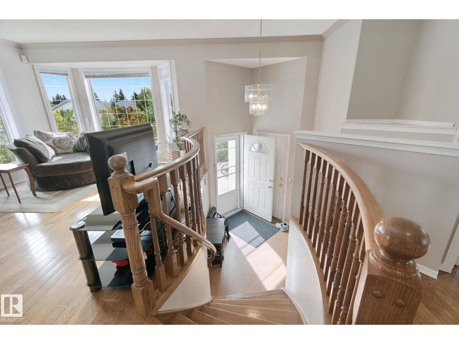 29 HIGHLAND CR