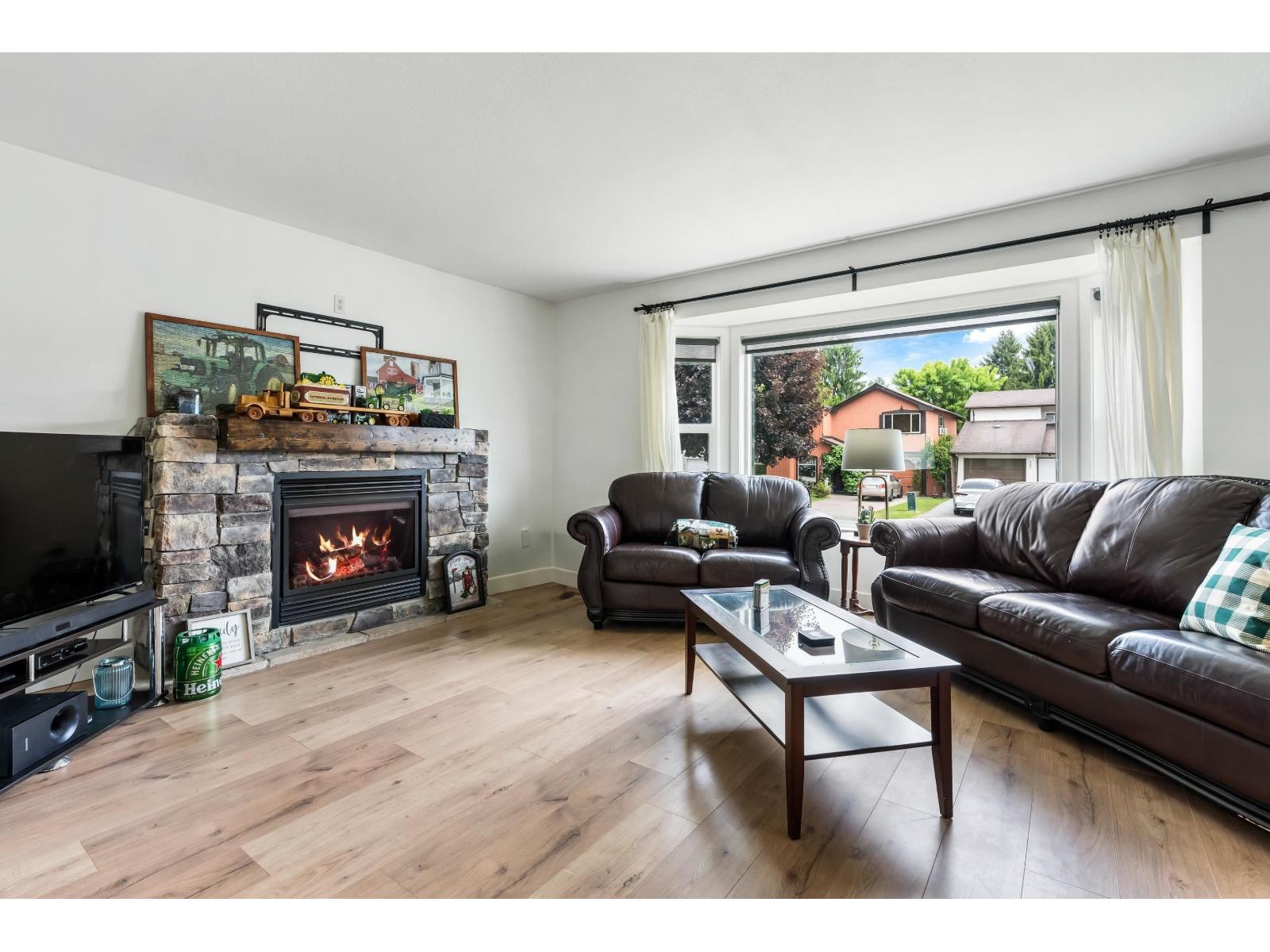 45448 MEADOWBROOK DRIVE, Chilliwack Proper South