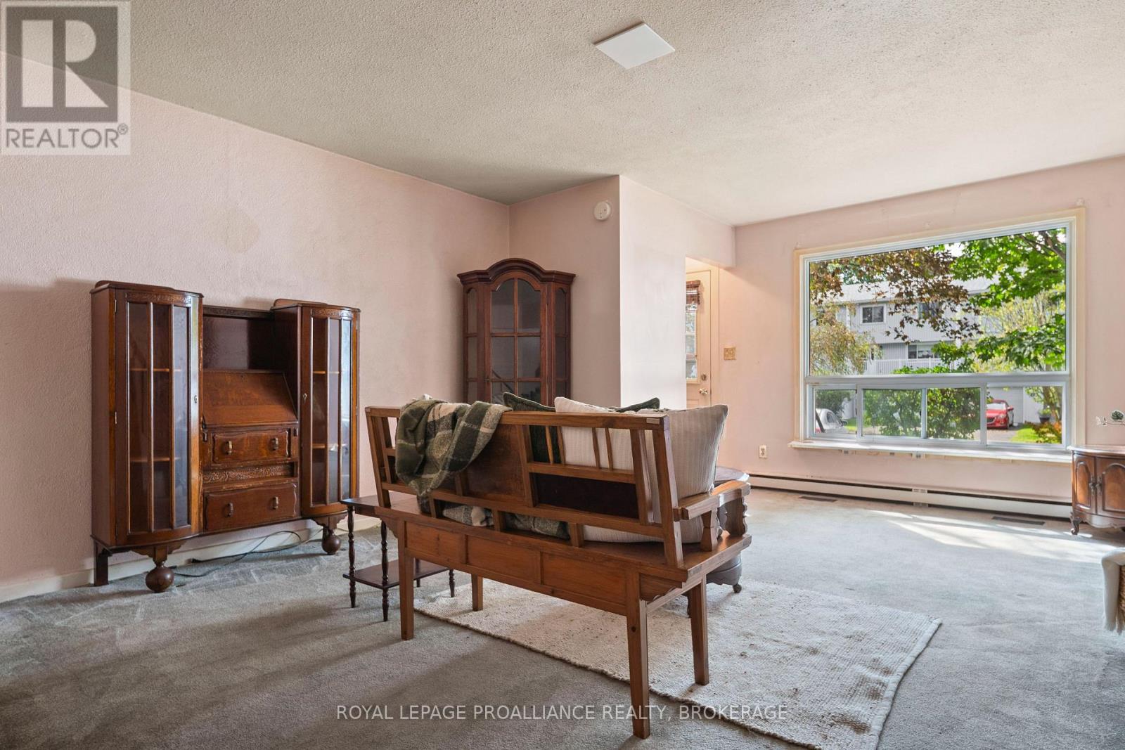 23 - 4427 BATH ROAD