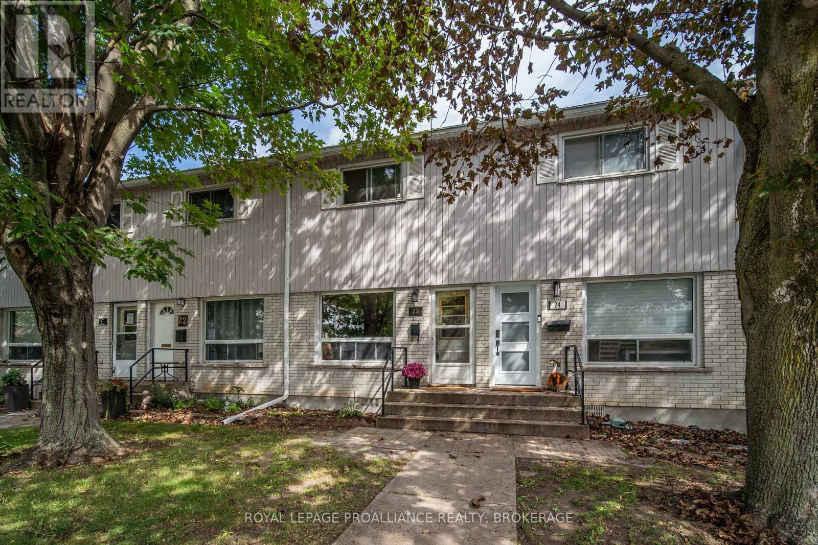 23 - 4427 BATH ROAD