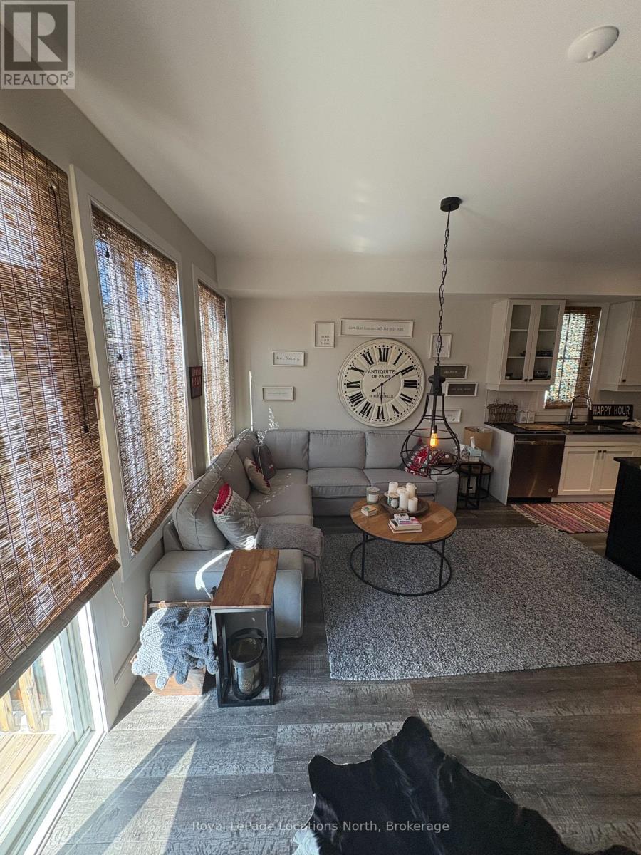 363 YELLOW BIRCH CRESCENT