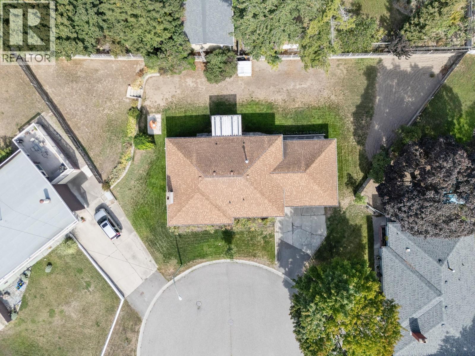 1442 Glenaire Crescent