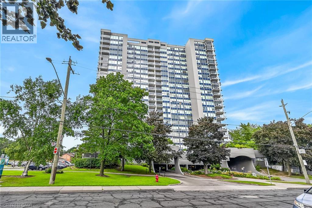 75 QUEEN Street N Unit# 808
