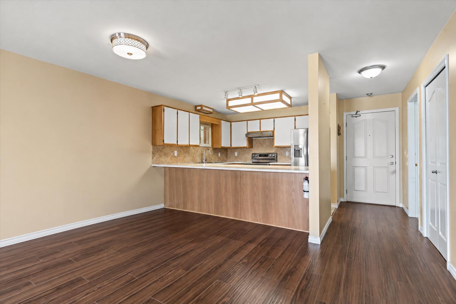 203 45660 KNIGHT ROAD, Sardis West Vedder