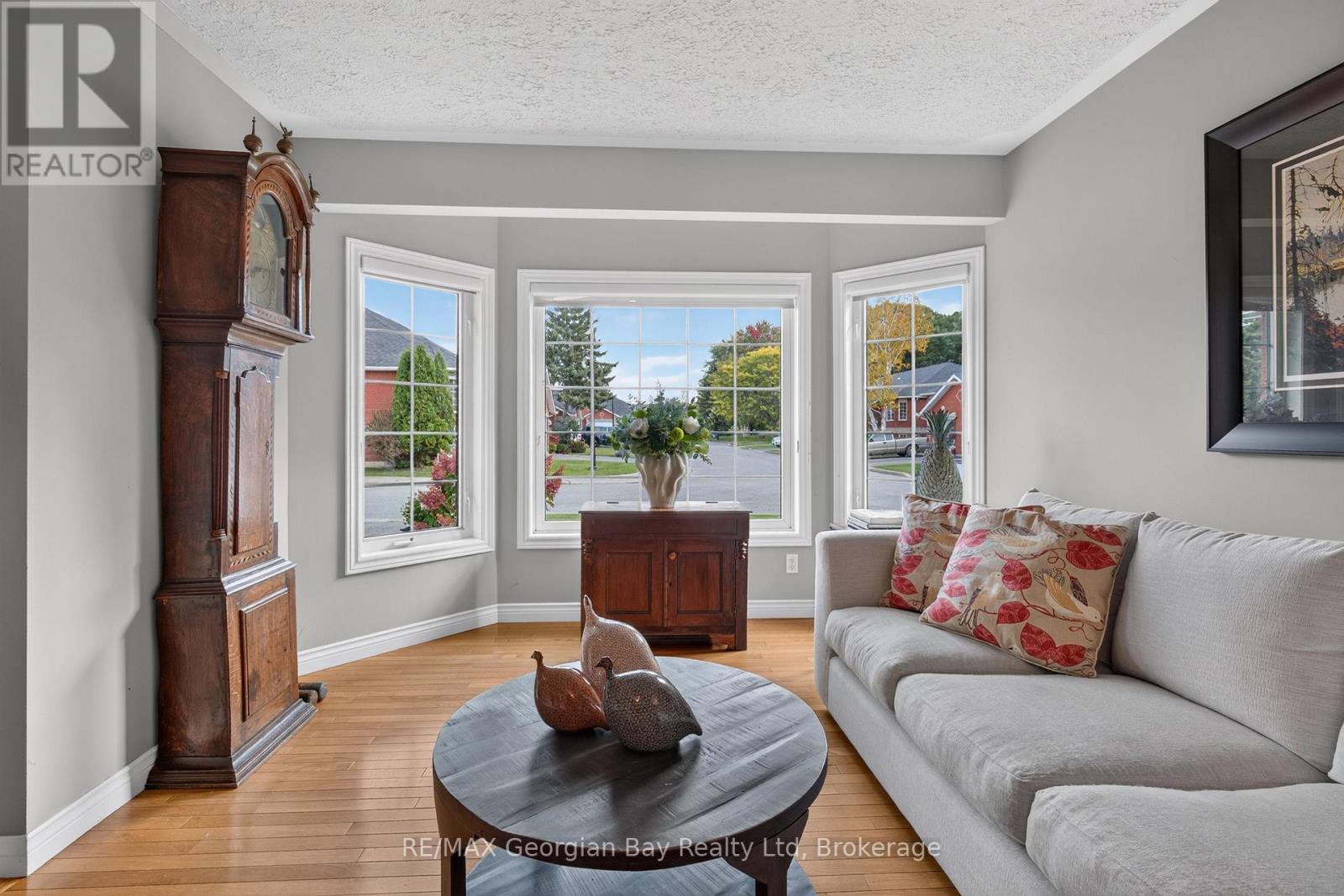 5 - 90 THOMPSONS ROAD