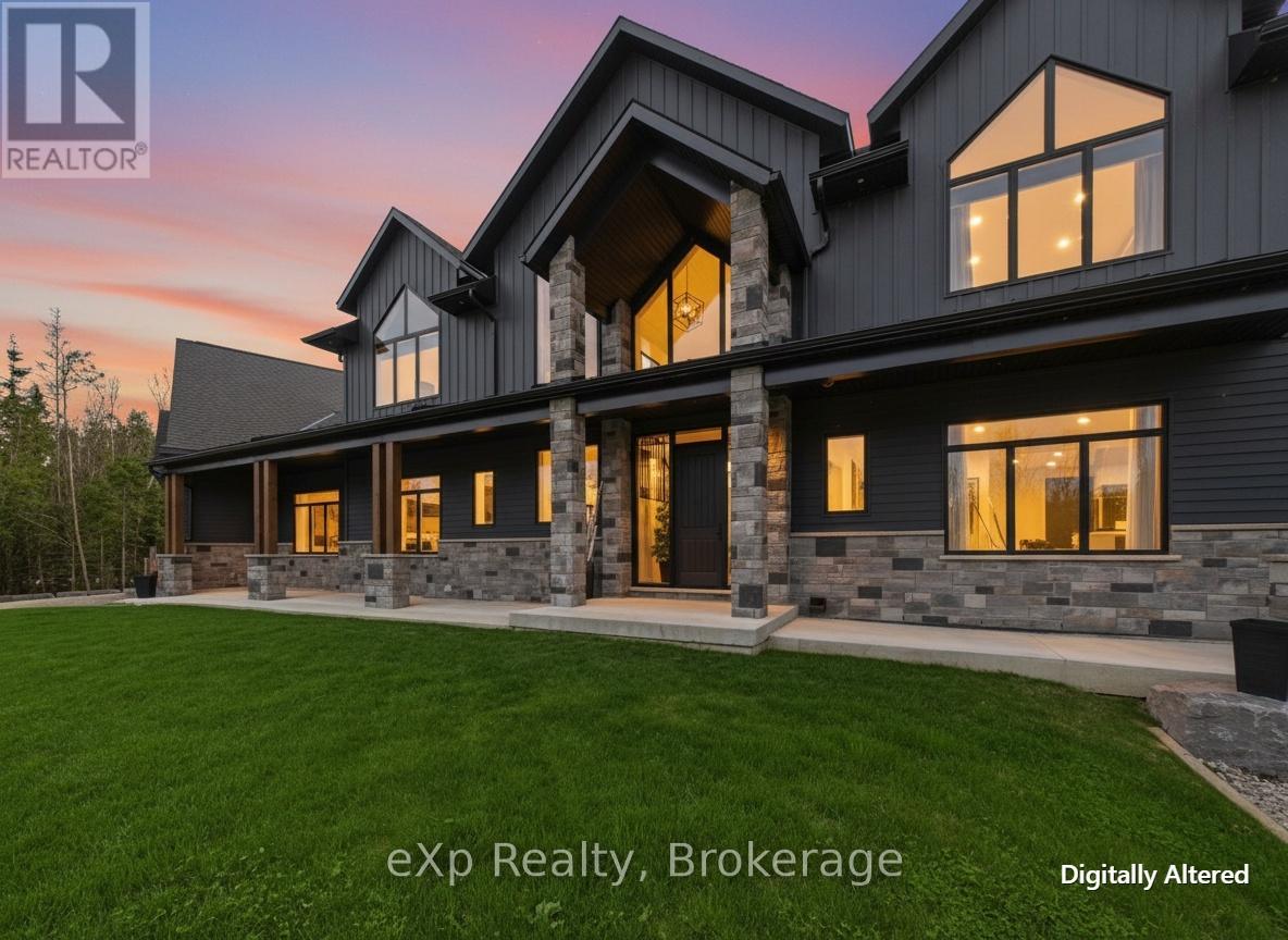 36 LAKESIDE WOODS CRESCENT