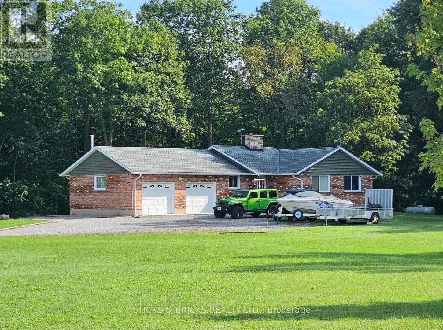 9195 CARL ROAD