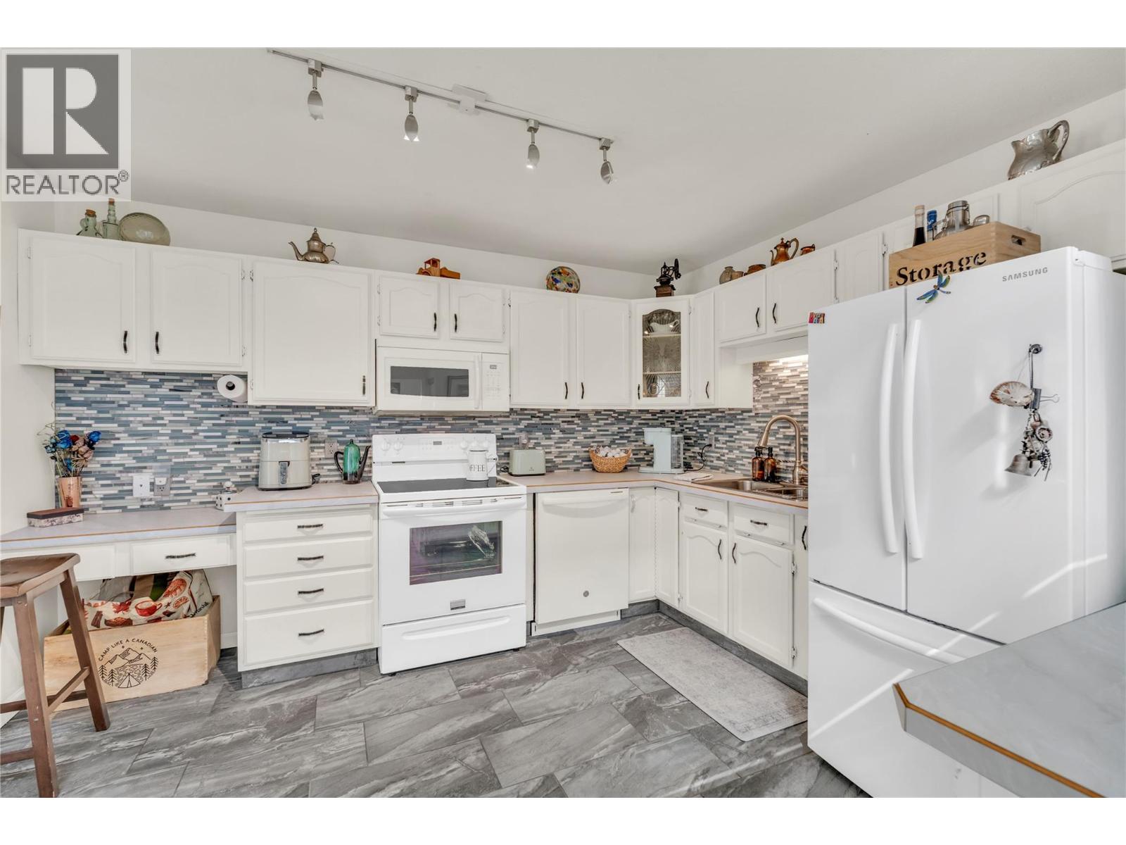 11222 Quinpool Road Unit# 1