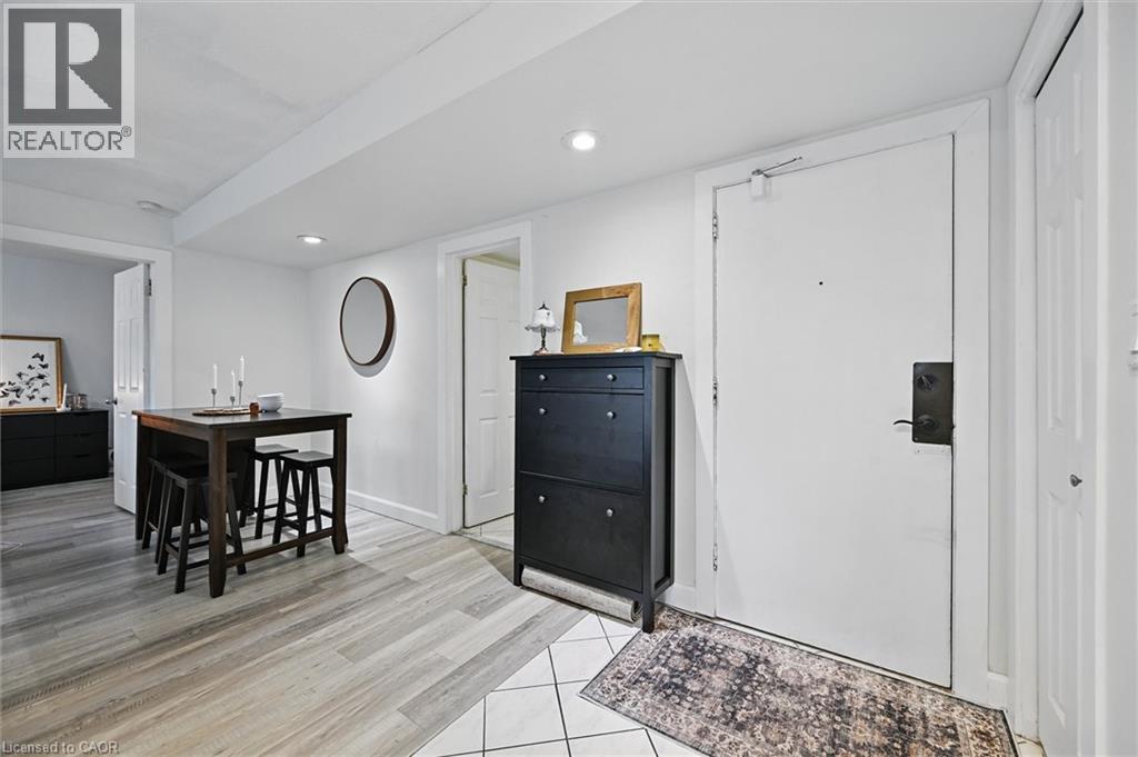 2373 KING Street E Unit# 43