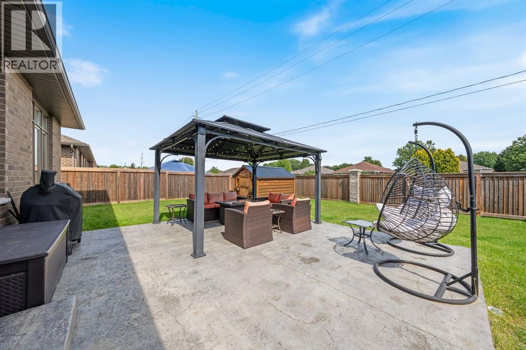 190 NICHOLAS STREET - Photo 2