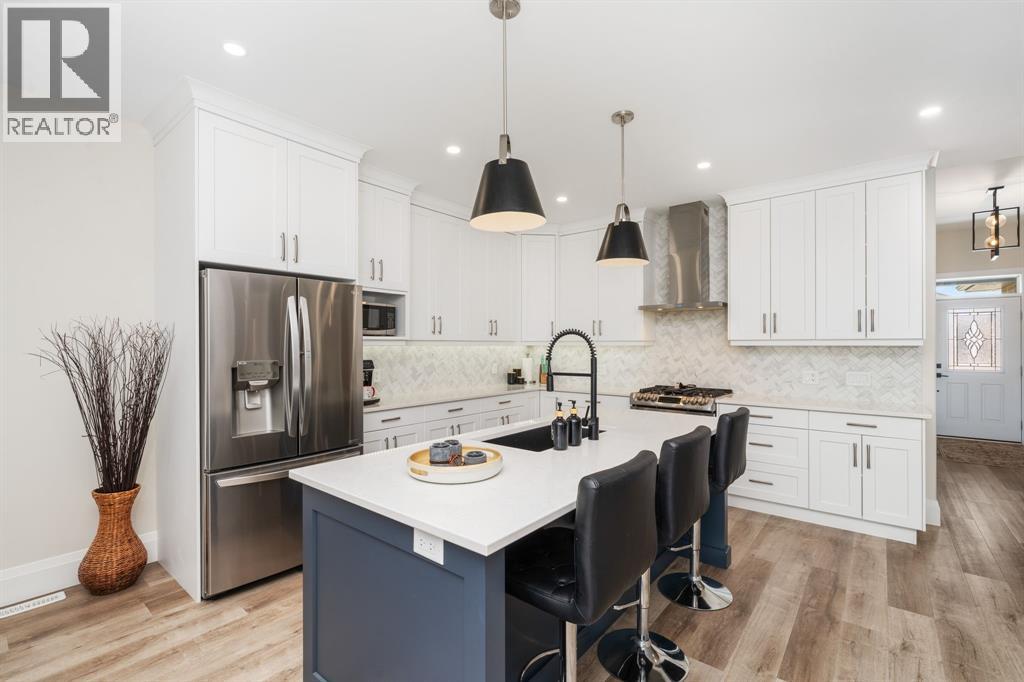 190 NICHOLAS STREET - Photo 4