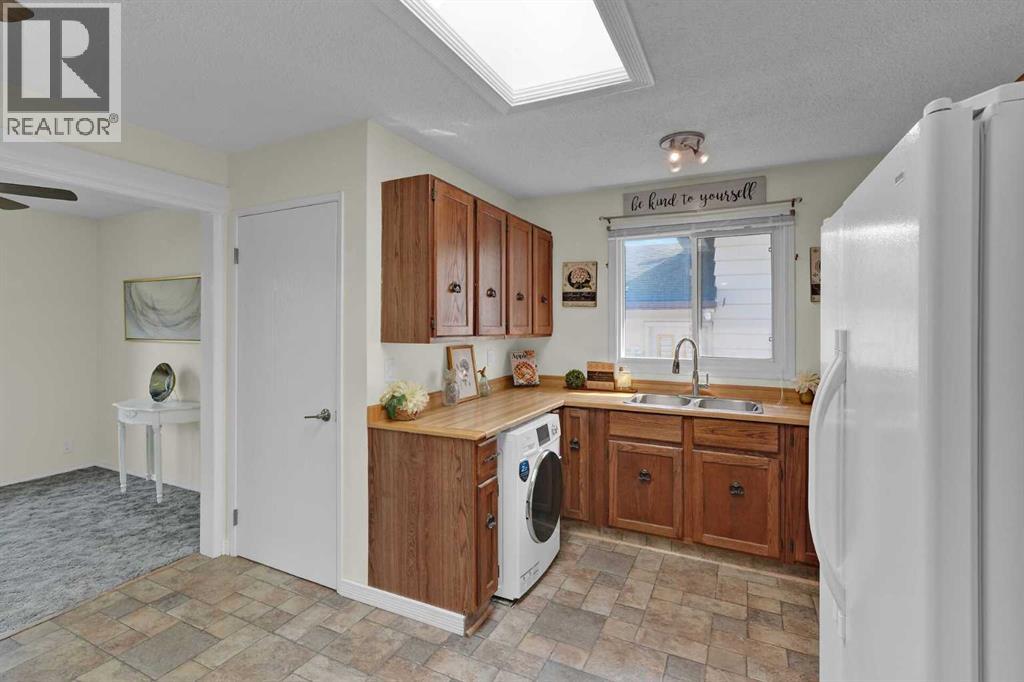 27 Bedridge Way NE