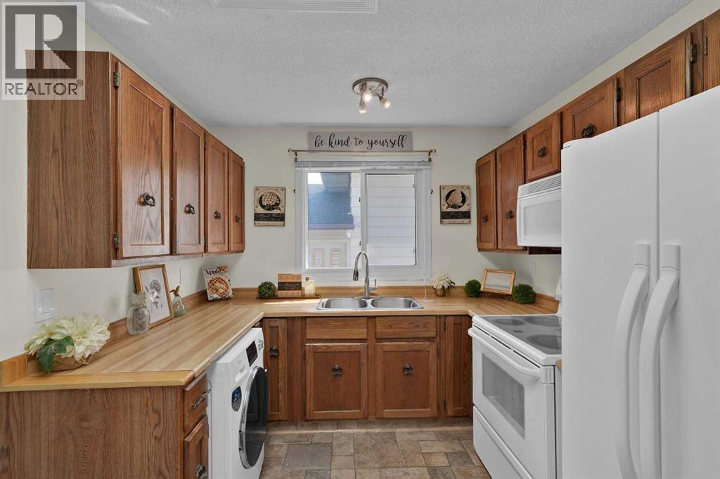 27 Bedridge Way NE