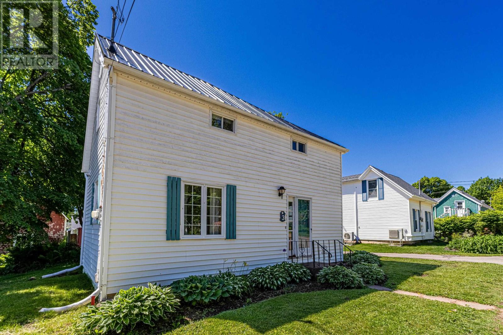 3 HOWARD Street - Photo 3