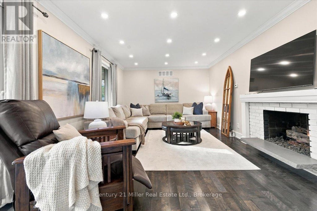 37 TULIP STREET, OAKVILLE (BR BRONTE), ON L6L 3V3 - Image 4017733033.jpeg?d=l