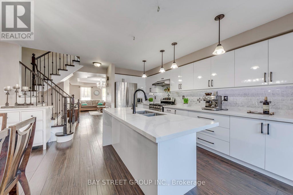213 LITTLEWOOD DRIVE, OAKVILLE (RO RIVER OAKS), ON L6H 6T8 - Image 2720157758.jpeg?d=l