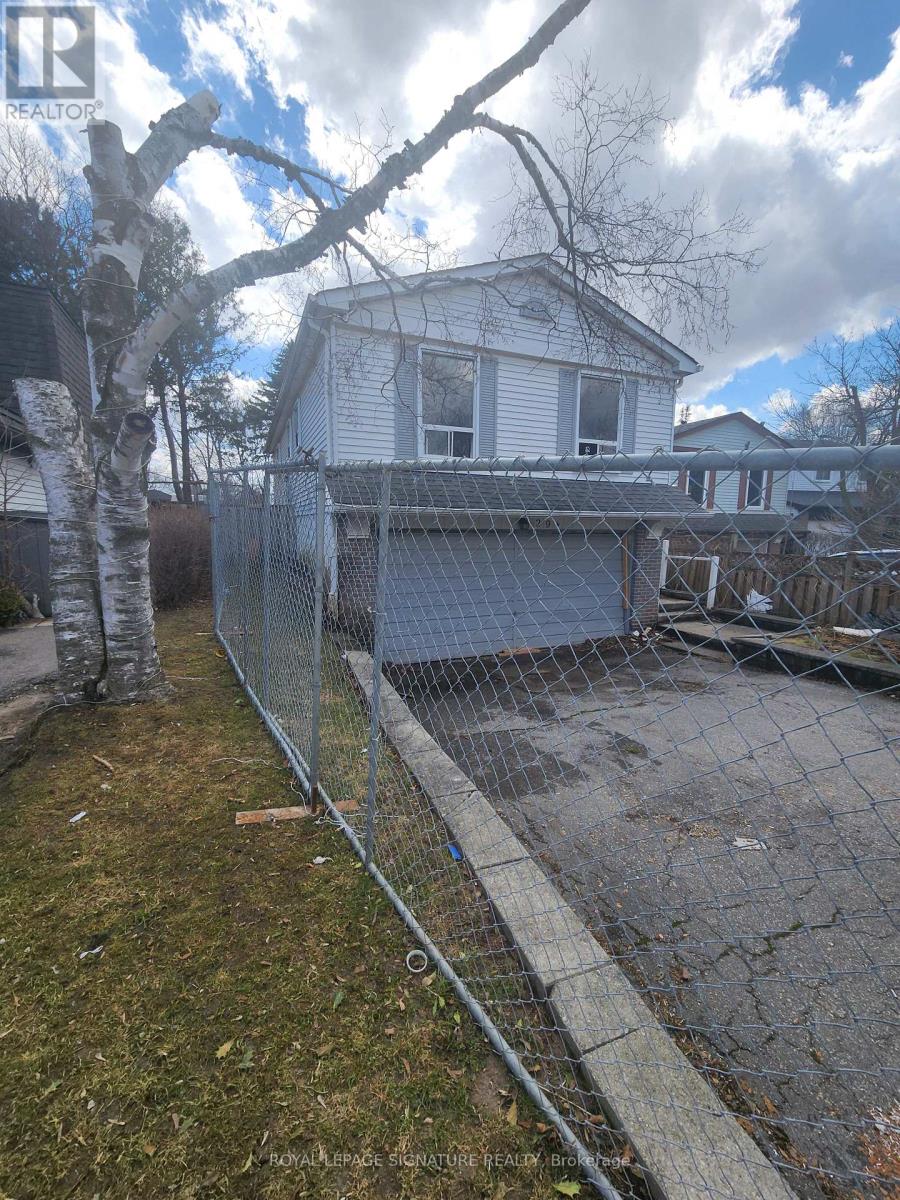 29 LILLOOET CRESCENT
