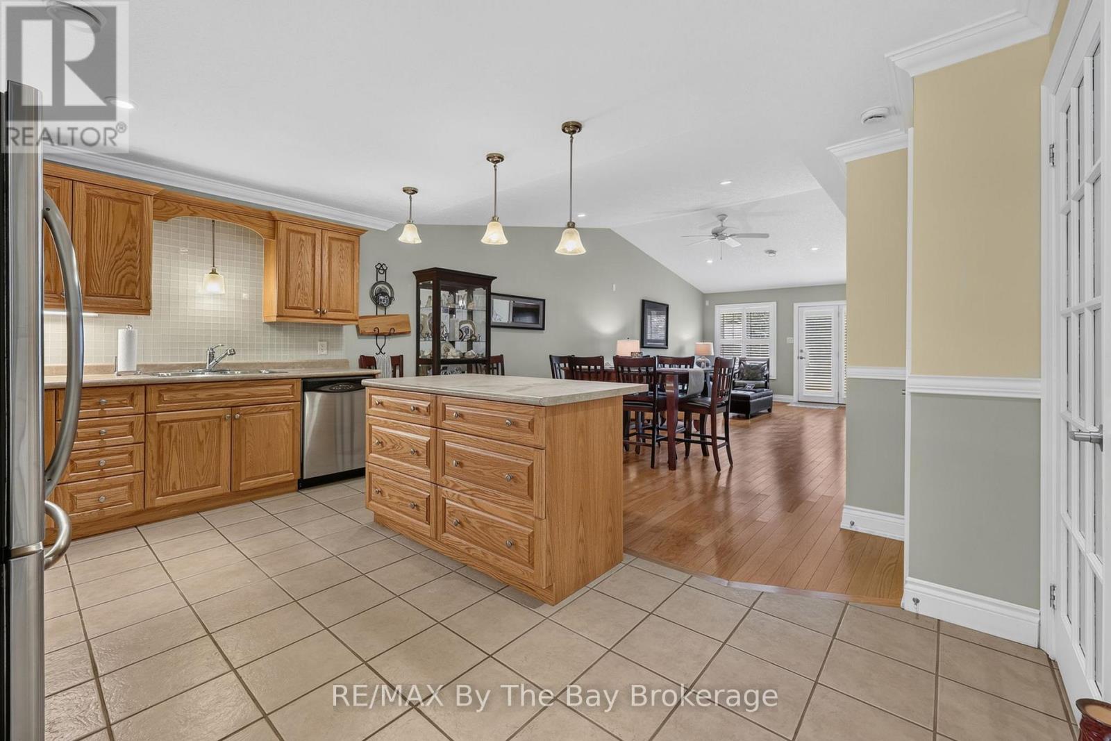 105 MEADOW LANE