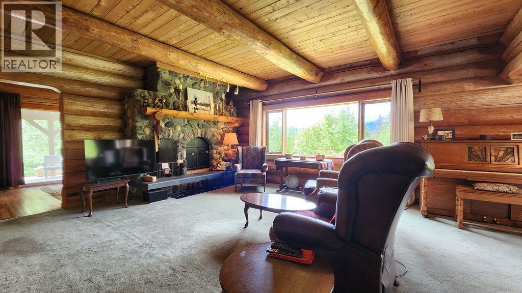 8470 Red Mountain Road