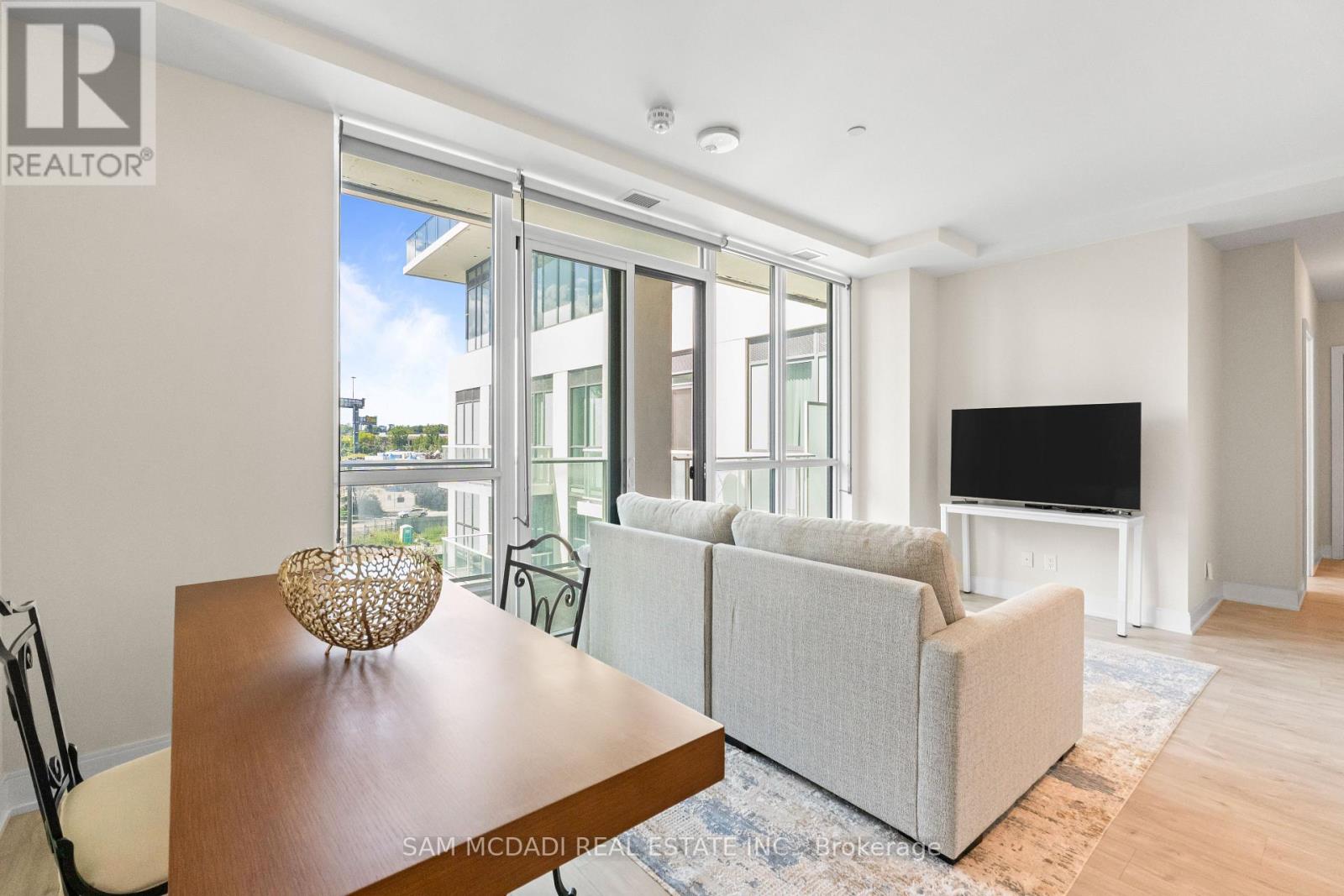 414 - 70 ANNIE CRAIG DRIVE