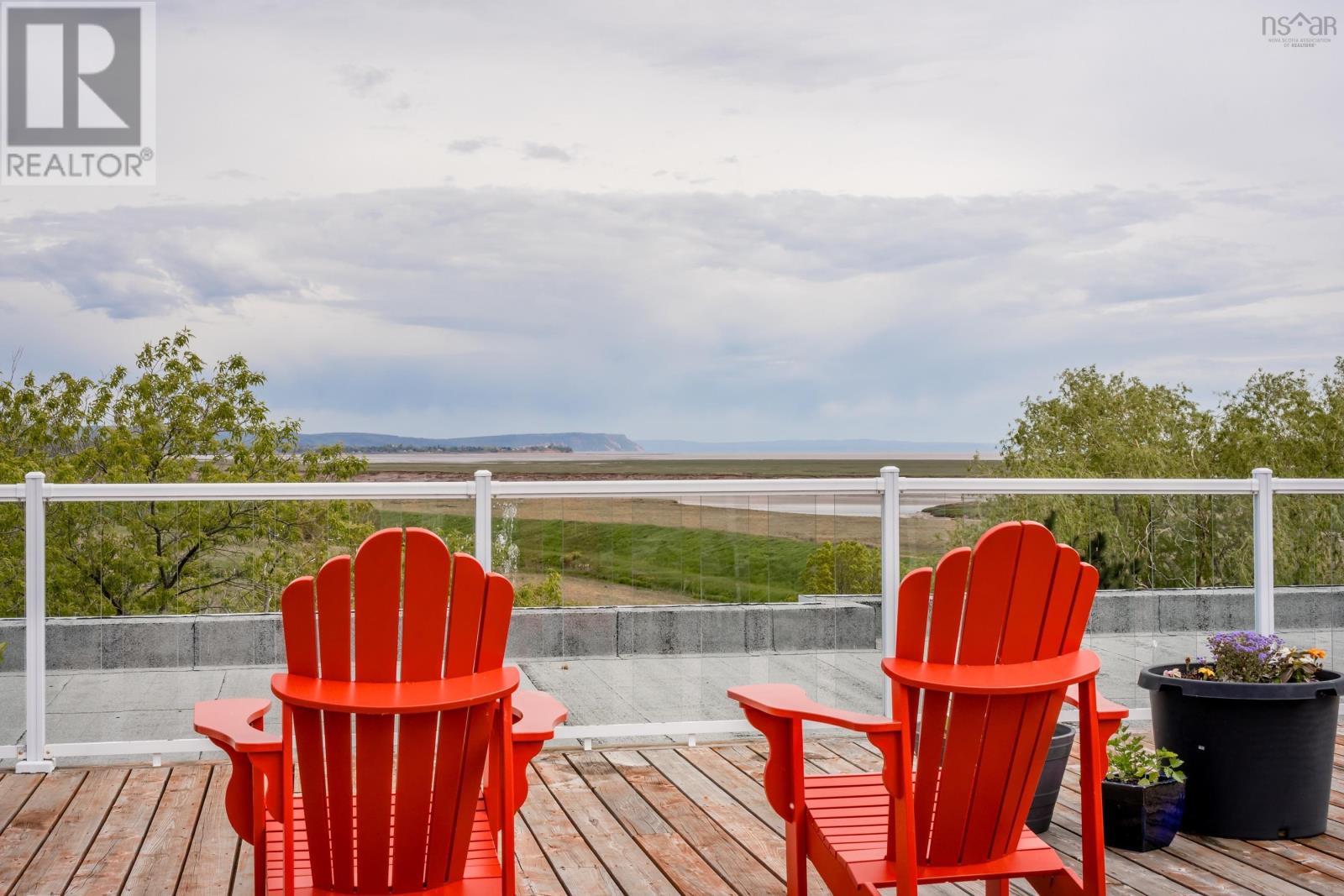 313 24 Harbourside Drive - Photo 2