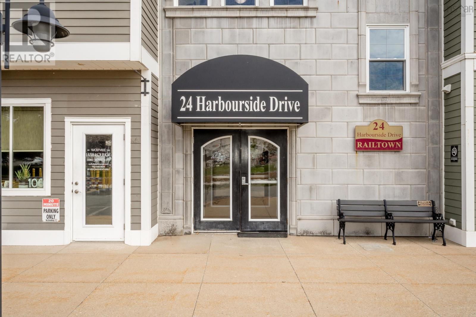 313 24 Harbourside Drive - Photo 1